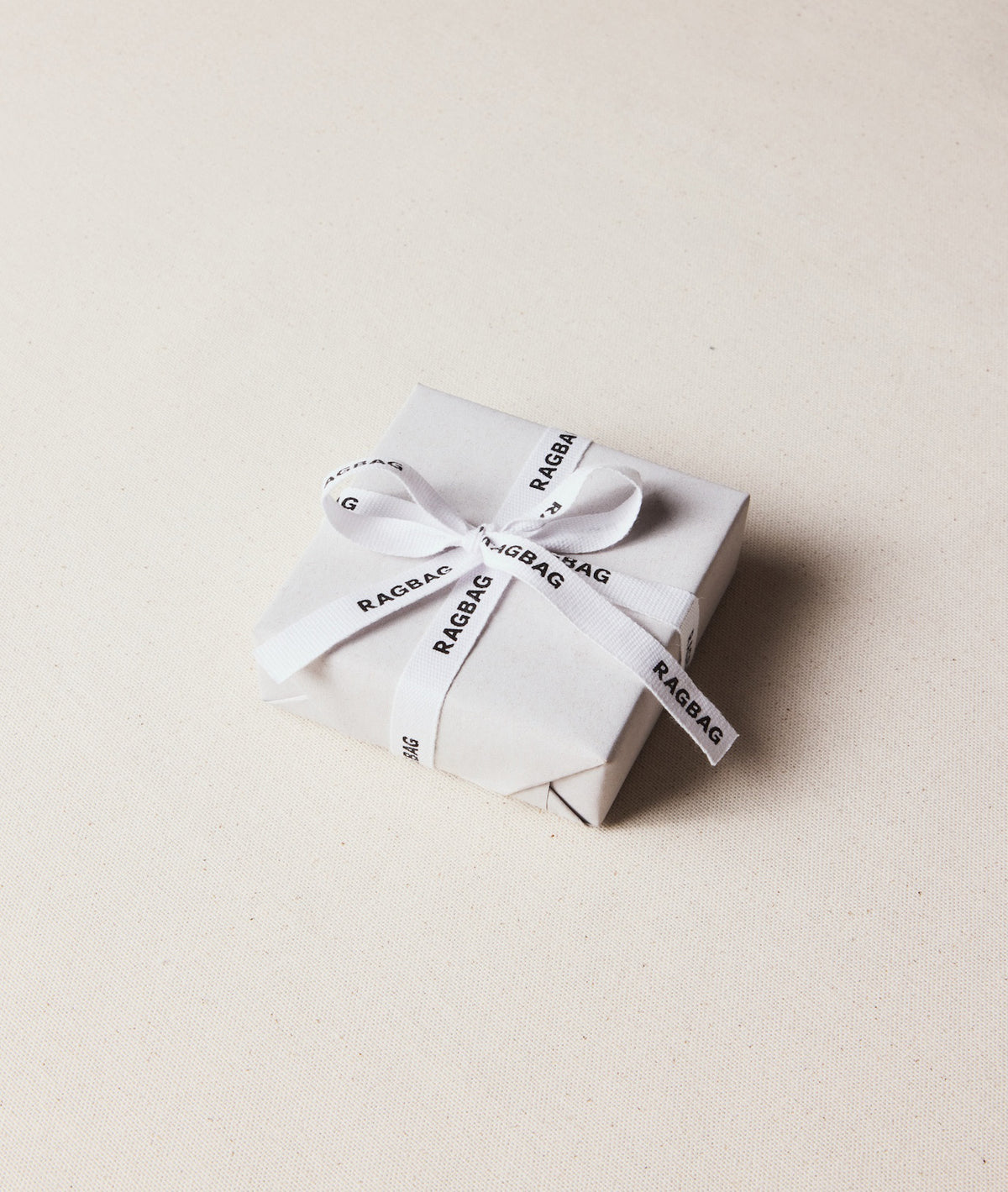 GIFT WRAPPING-1